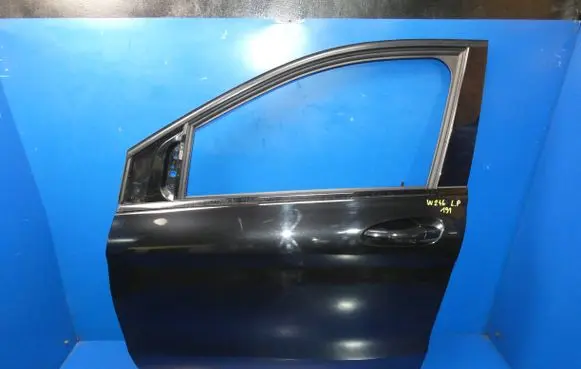 Mercedes-Benz B W246 W242 Front door 