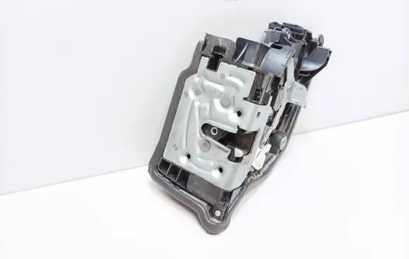 BMW X1 F48 F49 Front door lock 7281934