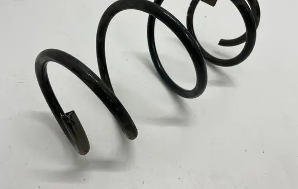 BMW 1 F40 Front coil spring