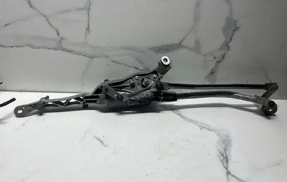 Mercedes-Benz C W204 Front wiper linkage and motor A2048201040 3397021082