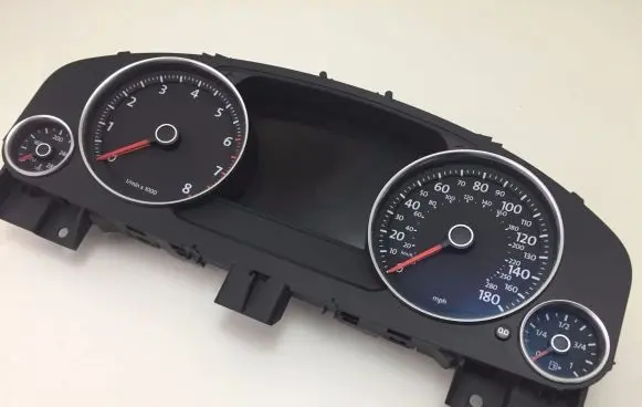 Volkswagen Touareg II Speedometer (instrument cluster) 7P6920980E