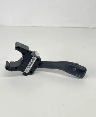 Volkswagen Golf IV Wiper control stalk 4B0953503F CZK0301202012
