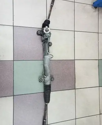 Toyota Avensis T250 Steering rack 000