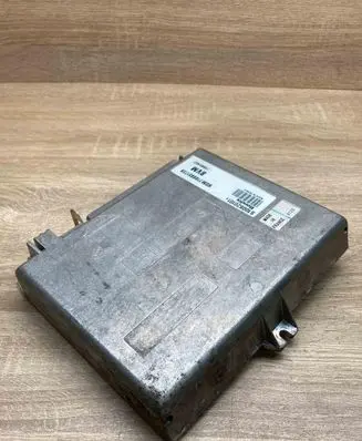 Renault Espace II Engine control unit/module ECU HOM7700851739 7700851633
