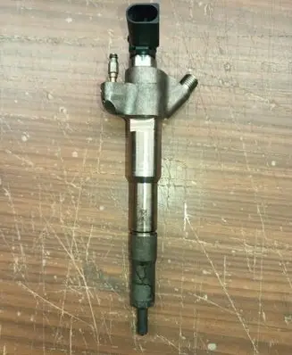 Renault Master III Fuel injector 166009567R