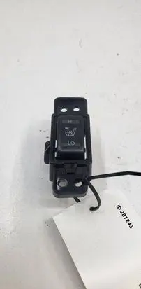 Nissan Leaf I (ZE0) Seat heating switch 689TB3NL0A