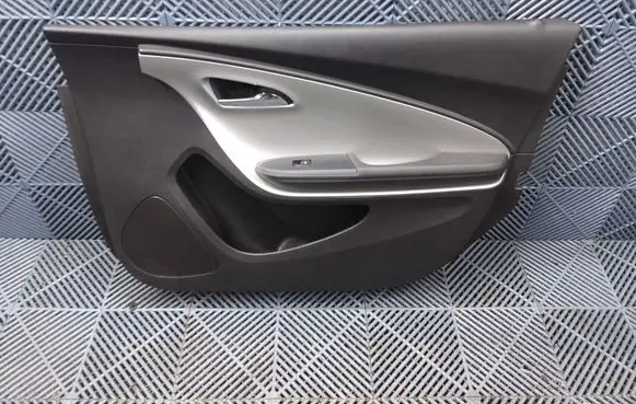 Chevrolet Volt I Front door card panel trim 22911510