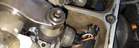 Fuel injector