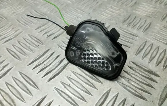 Volkswagen Jetta VI Front door wing mirror part 544275