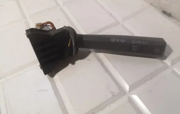 Volvo S70 V70 V70 XC Wiper control stalk 9128367 01837140
