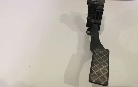 Volkswagen Transporter - Caravelle T5 Accelerator throttle pedal 7H1721503
