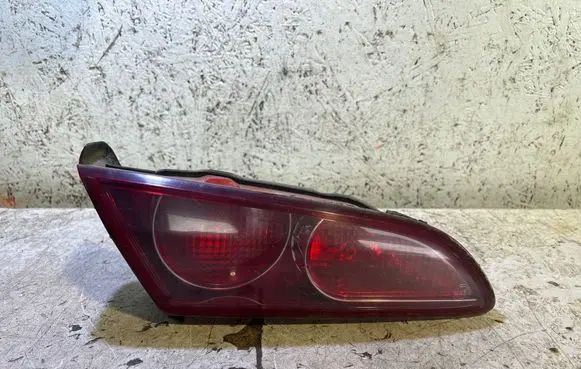 Tailgate rear/tail lights