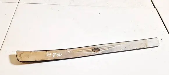 Chrysler 300 - 300C Front sill trim cover