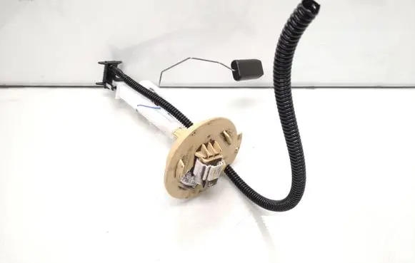 Opel Mokka X Fuel level sensor 13518744 687925552
