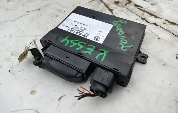 Volkswagen Touareg I Keyless (KESSY) go control unit/module 3D0909135J