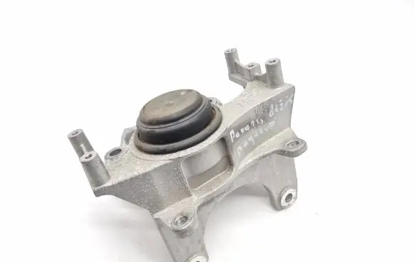 Nissan Rogue Gearbox mount