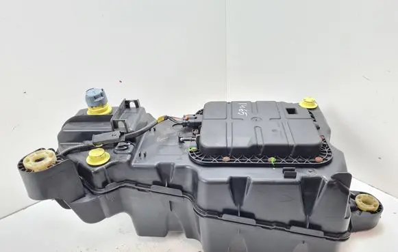 Peugeot Partner AdBlue liquid reservoir P1001539 12678023