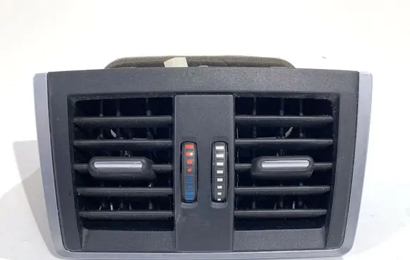 BMW 3 F30 F35 F31 Rear air vent grill 9207330