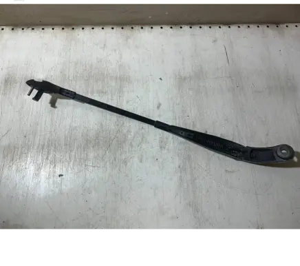 Volkswagen Touareg I Front wiper blade arm 7L5955407D