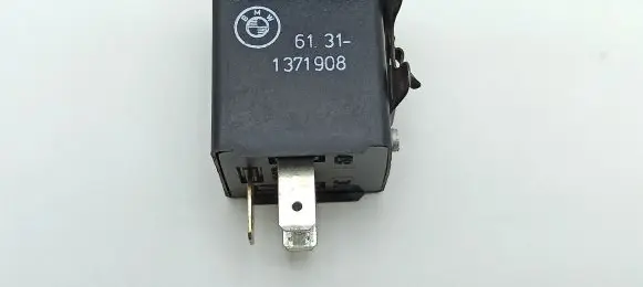 BMW 7 E23 Light relay 61311371908 TBB53DOT 4DB00375014