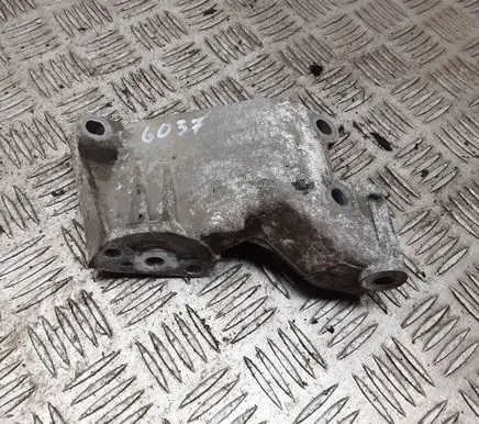 Opel Vectra C Generator/alternator bracket 90571117