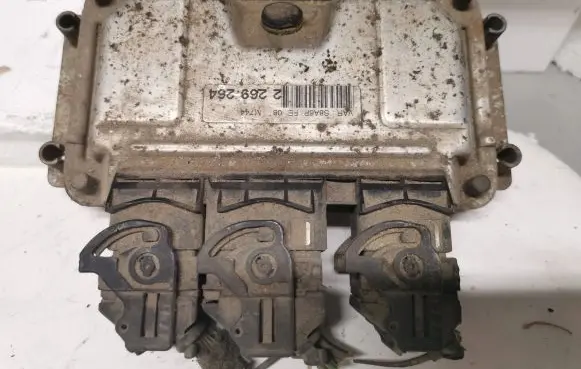 Peugeot 106 Engine control unit/module 9637838780 0261206246