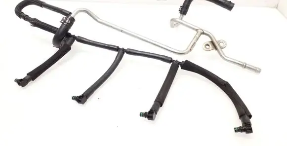 Skoda Octavia Mk2 (1Z) Fuel return line/hose 03L201360R