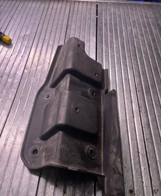 Toyota Corolla E120 E130 Rear bumper mounting bracket 13685
