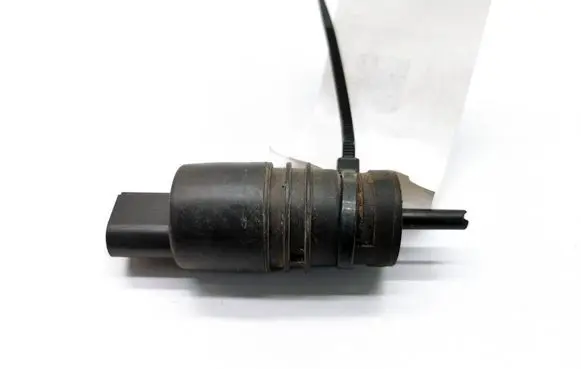 BMW 3 F30 F35 F31 Windscreen/windshield washer pump 7302589