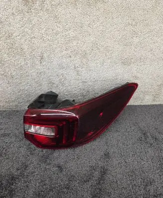 Opel Grandland X Rear/tail lights YP00098280 81660201