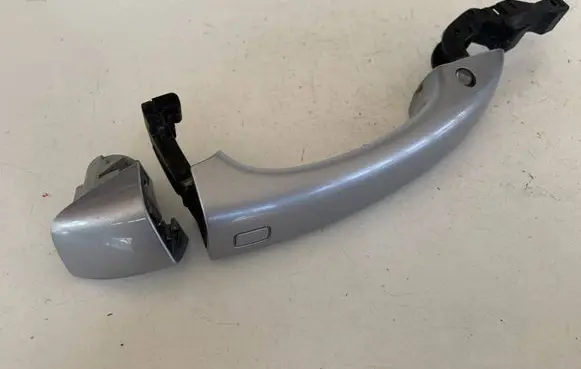 Audi Q7 4M Rear door exterior handle 4H0837205 4H0837879 4H0837167