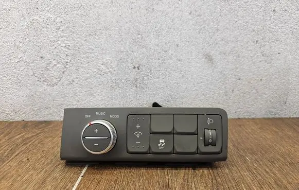 KIA Soul Headlight level height control switch 96790B2610