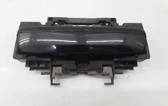 Audi A8 S8 D3 4E Rear door exterior handle 4E0839885 4E0839886