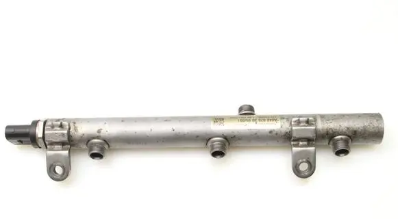 Mercedes-Benz E W212 Fuel main line pipe A6420703095