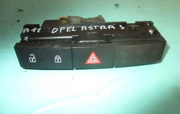 Opel Astra J Hazard light switch 13285122