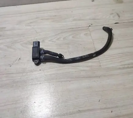 Jaguar F-Pace Exhaust gas pressure sensor G4D35H295AC G4D35L200AB