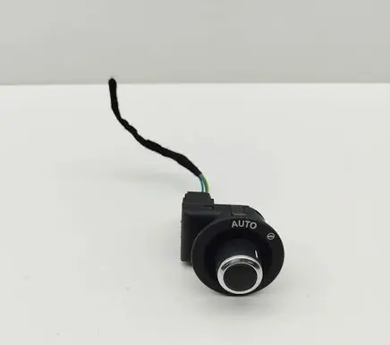 Land Rover Discovery 5 Steering wheel adjustment switch FW936465BB