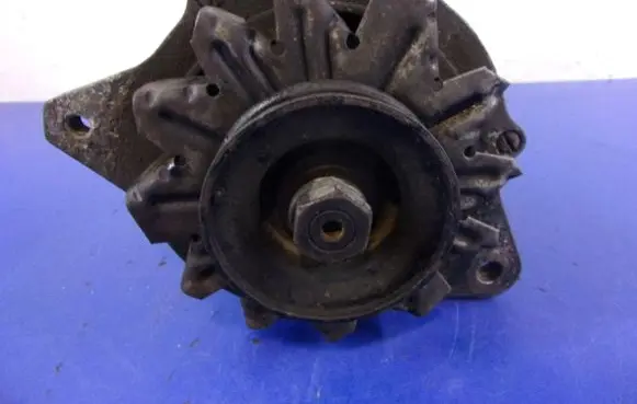 Toyota Corolla E70 Generator/alternator