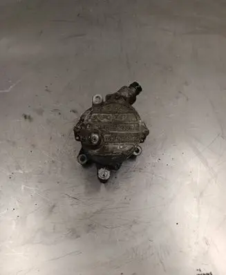 Volvo XC90 Vacuum pump 08658230