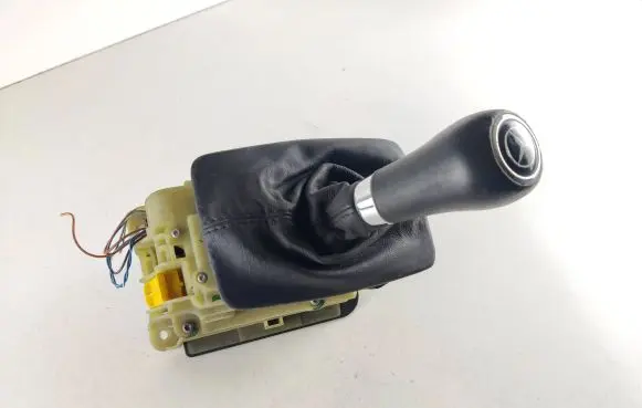 Mercedes-Benz E W212 Gear shifter/selector A2042676324
