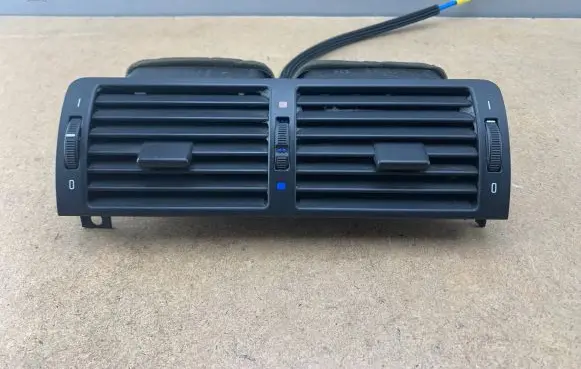 Dash center air vent grill
