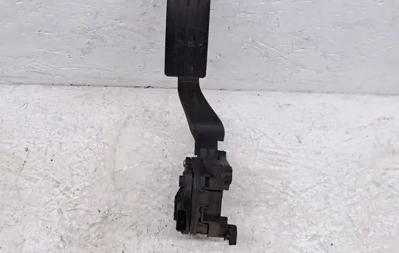 Renault Captur Accelerator throttle pedal 180223454R