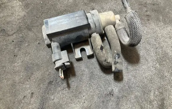 Mercedes-Benz Sprinter W906 Turbo solenoid valve A0091533128 13T219 70378705