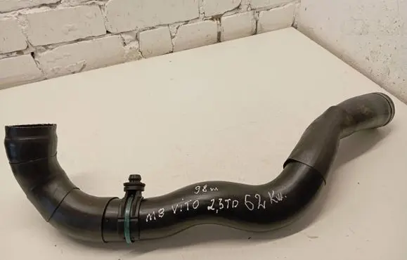 Mercedes-Benz Vito Viano W638 Intercooler hose/pipe A6385282382