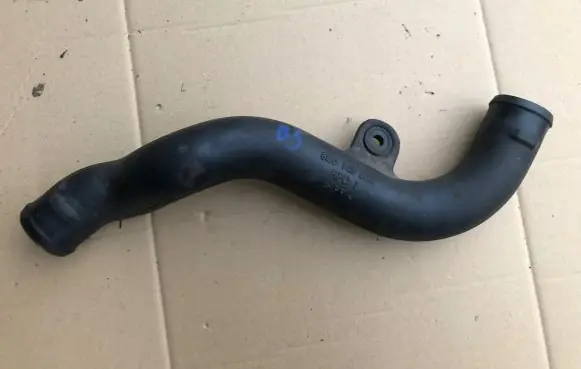 Audi A4 S4 B5 8D Intercooler hose/pipe 8D0145844