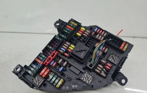 BMW 5 GT F07 Fuse module 9252812