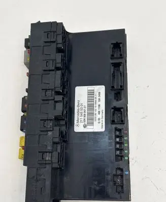 Mercedes-Benz CLS C219 Fuse module 2115455301 5DK00804727
