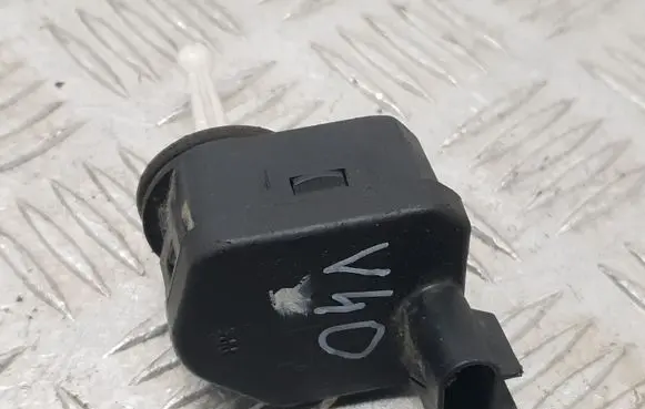 Volvo S40, V40 Headlight level adjustment motor 007878