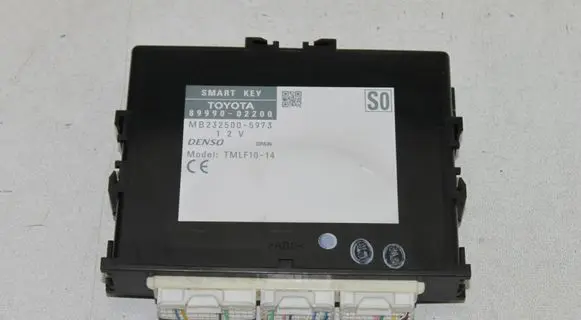 Audi A4 S4 B9 Keyless (KESSY) go control unit/module 8999002200