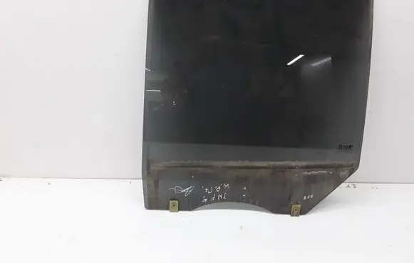 Hyundai Santa Fe Rear door window glass